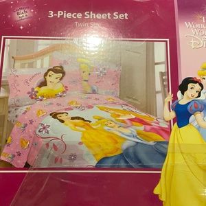 Brand new kids sheet set